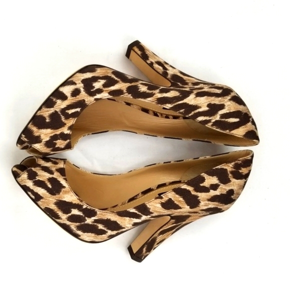 Dolce Gabbana Satin Animal Print Peep Toe Block Heels Pumps 38.5 - Picture 4 of 6